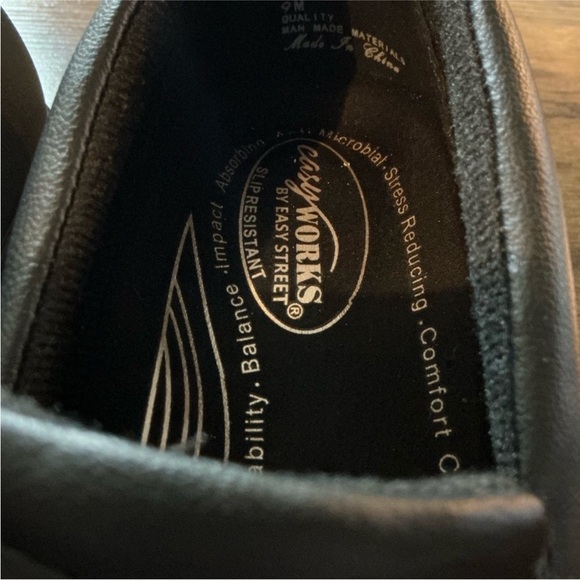 Easy Street Black Leather Slip-On Loafers main image 5